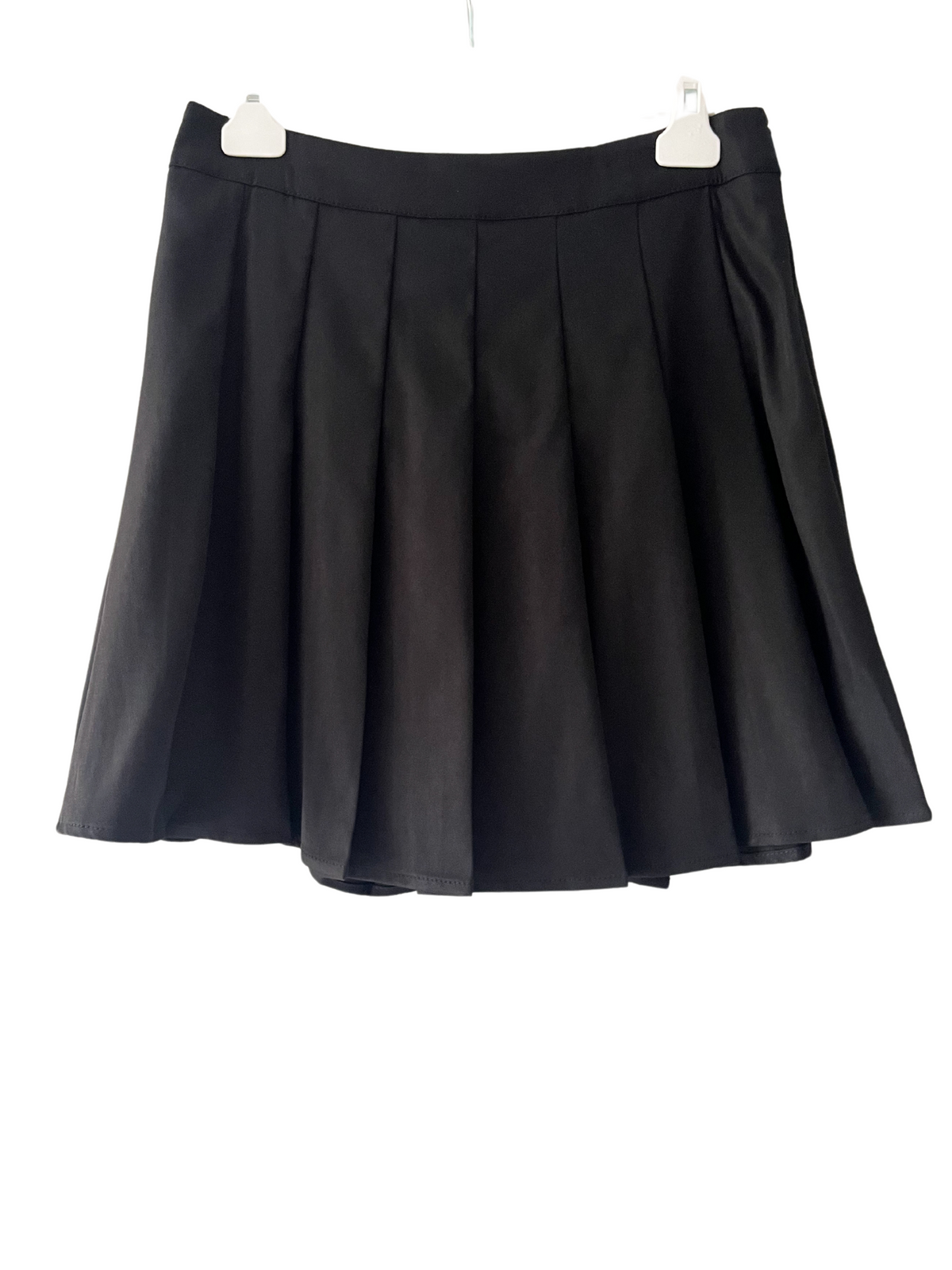 SS071 Black Pleated Skirt